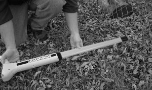 Locating near a chain link fence schonstedt maggie magnetic locator magnetometer pin finder